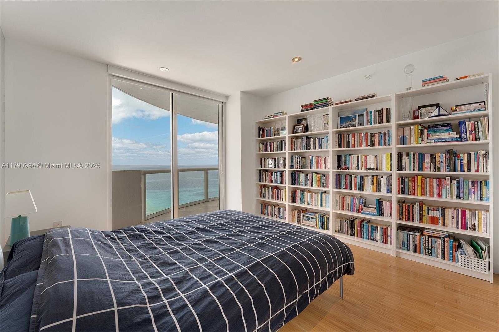 Small Image of 6365 COLLINS AVE #TS-11, Miami Beach Number 12