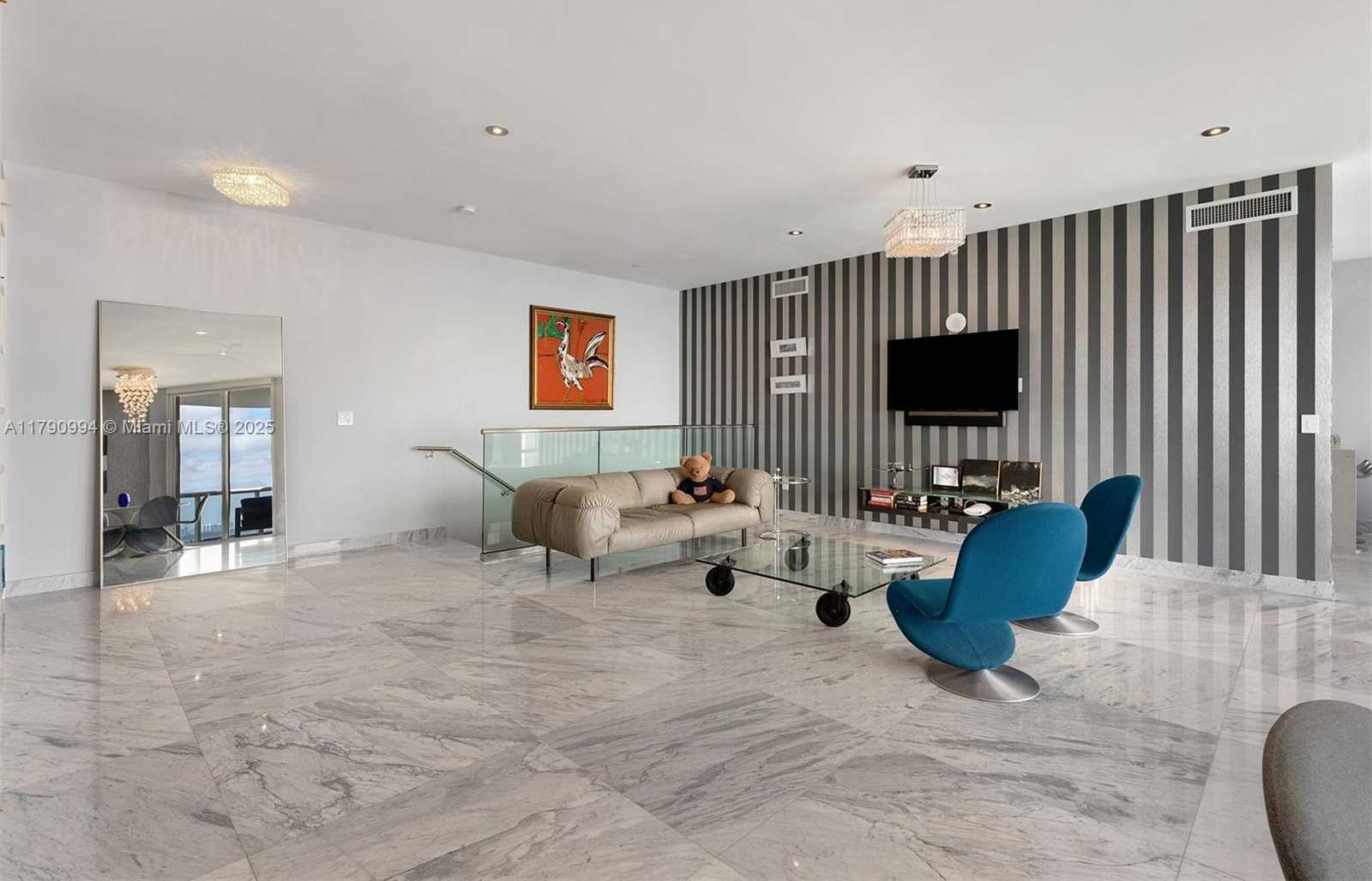 Small Image of 6365 COLLINS AVE #TS-11, Miami Beach Number 18