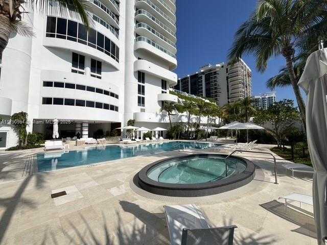 Small Image of 6365 COLLINS AVE #TS-11, Miami Beach Number 22
