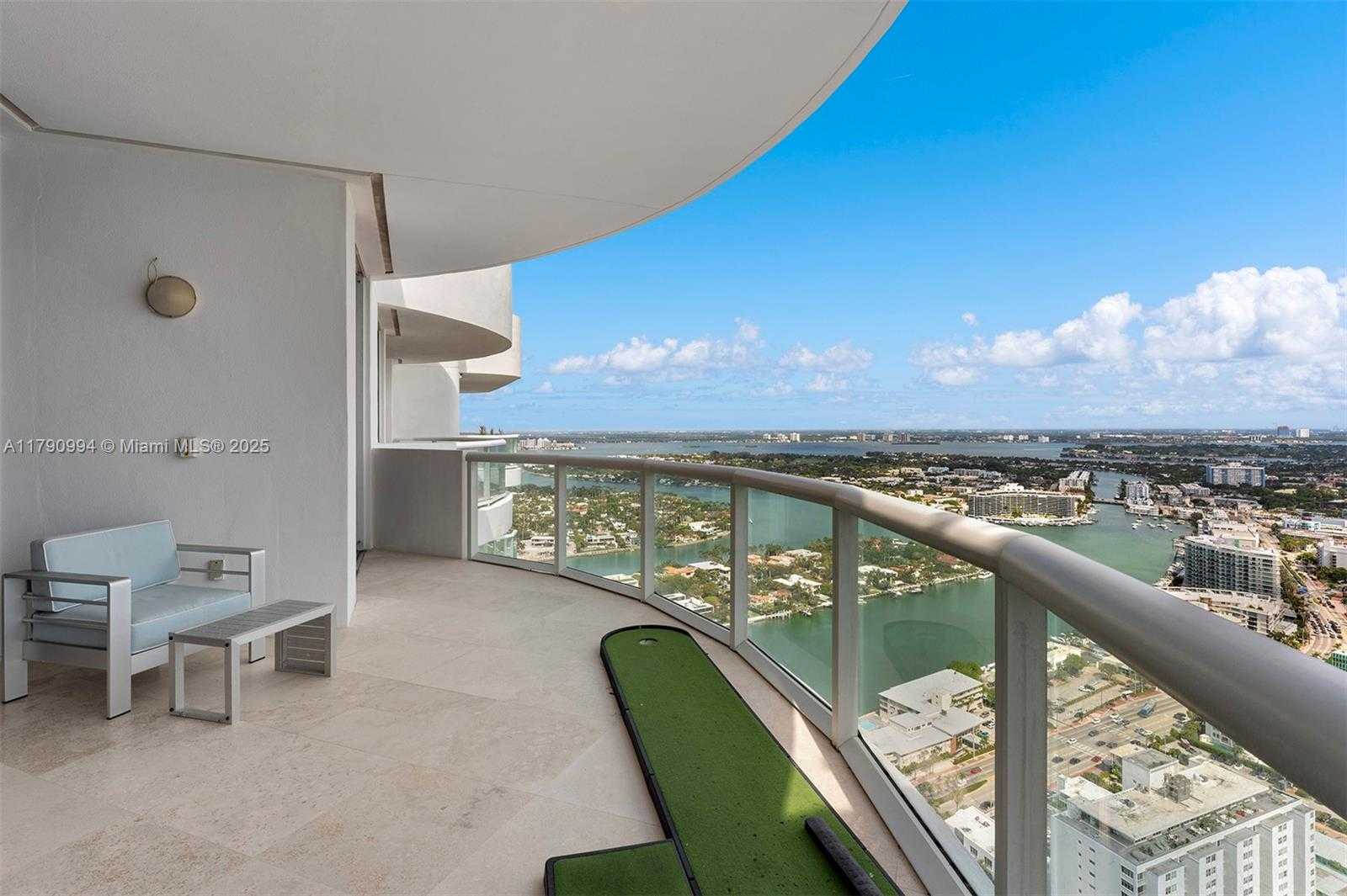 Small Image of 6365 COLLINS AVE #TS-11, Miami Beach Number 3