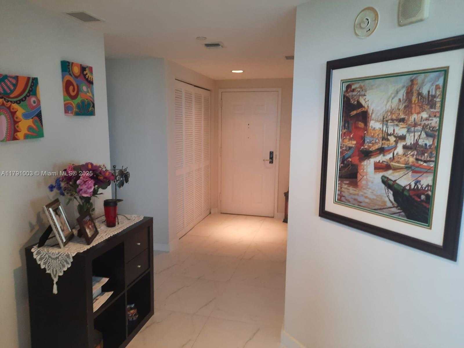 Small Image of 19501 WEST COUNTRY CLUB DR #509, Aventura Number 16