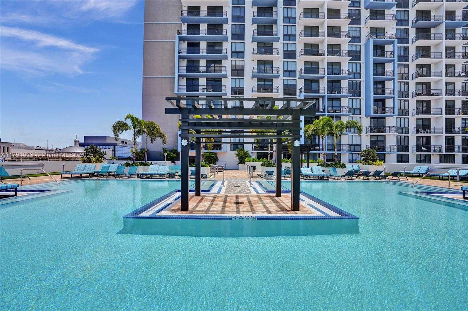 Small Image of 5350 #1804, Doral Number 37