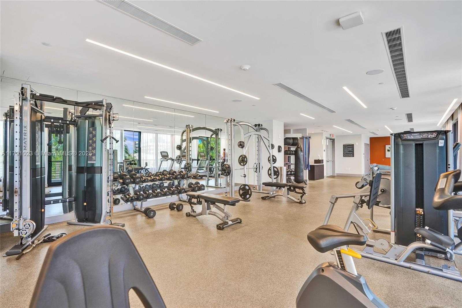 Small Image of 5350 #1804, Doral Number 43