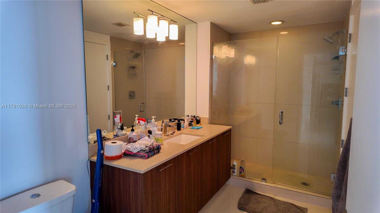 Small Image of 5300 PASEO BLVD #1807, Doral Number 13