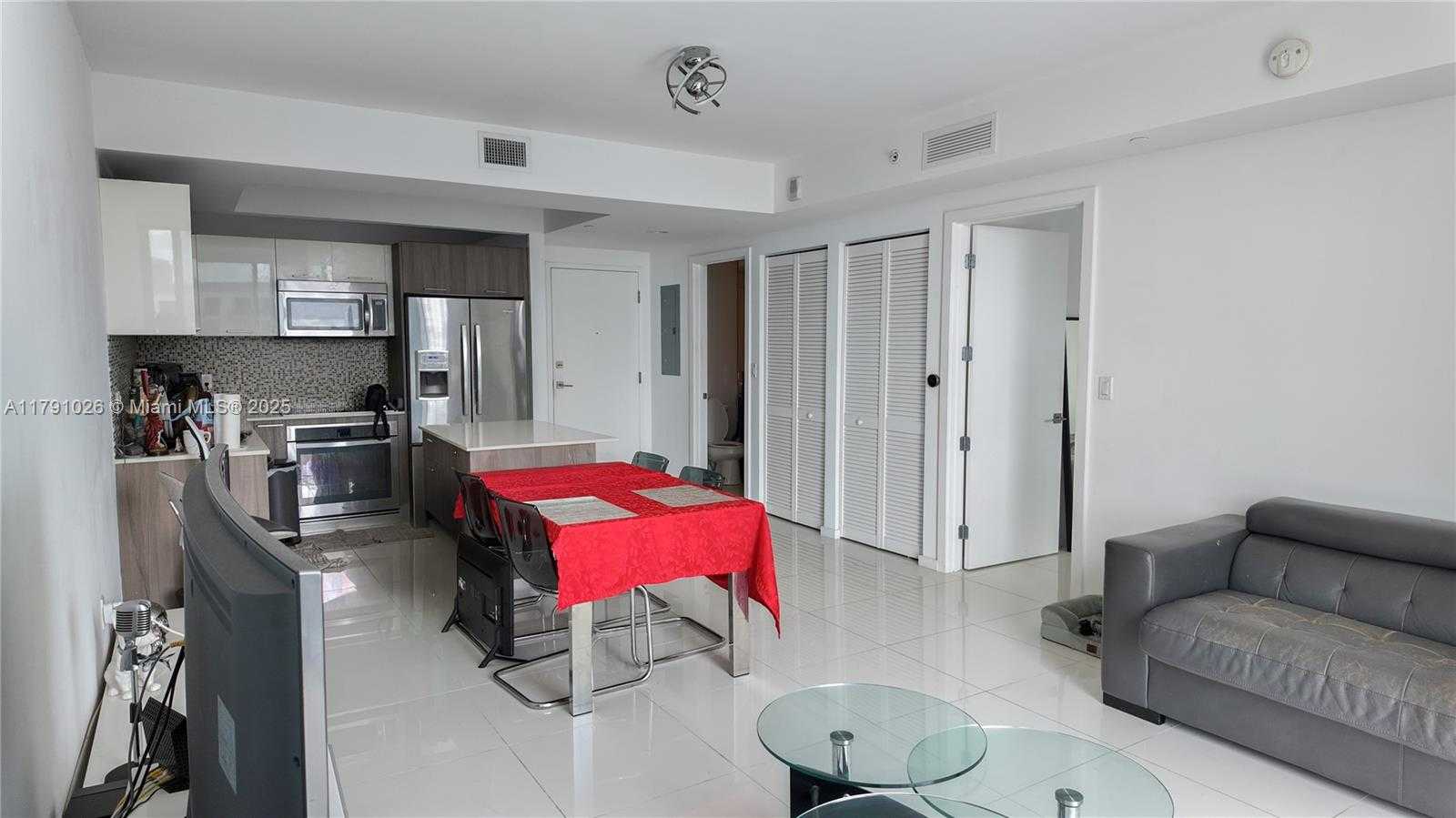 Small Image of 5300 PASEO BLVD #1807, Doral Number 7