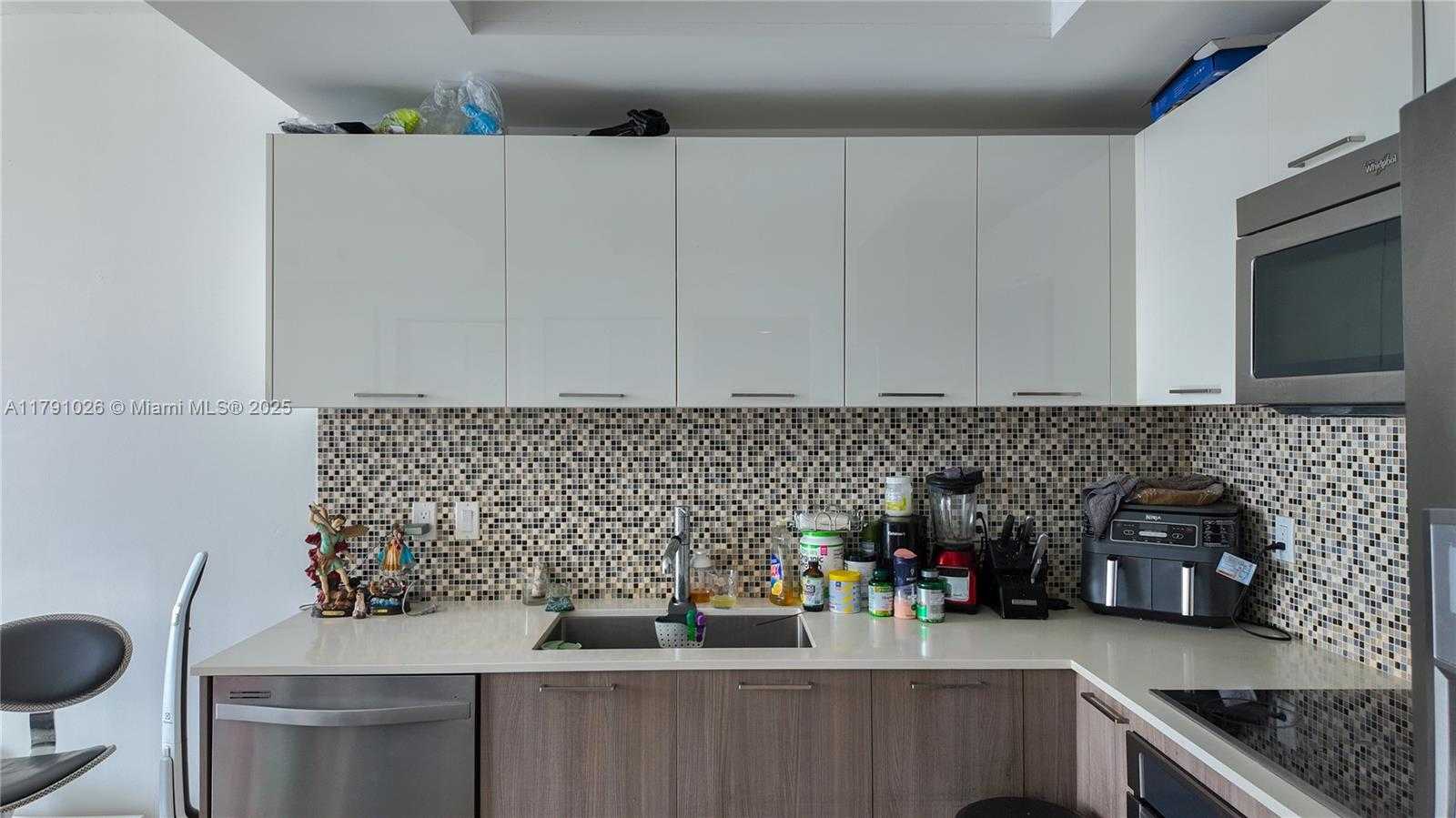 Small Image of 5300 PASEO BLVD #1807, Doral Number 9