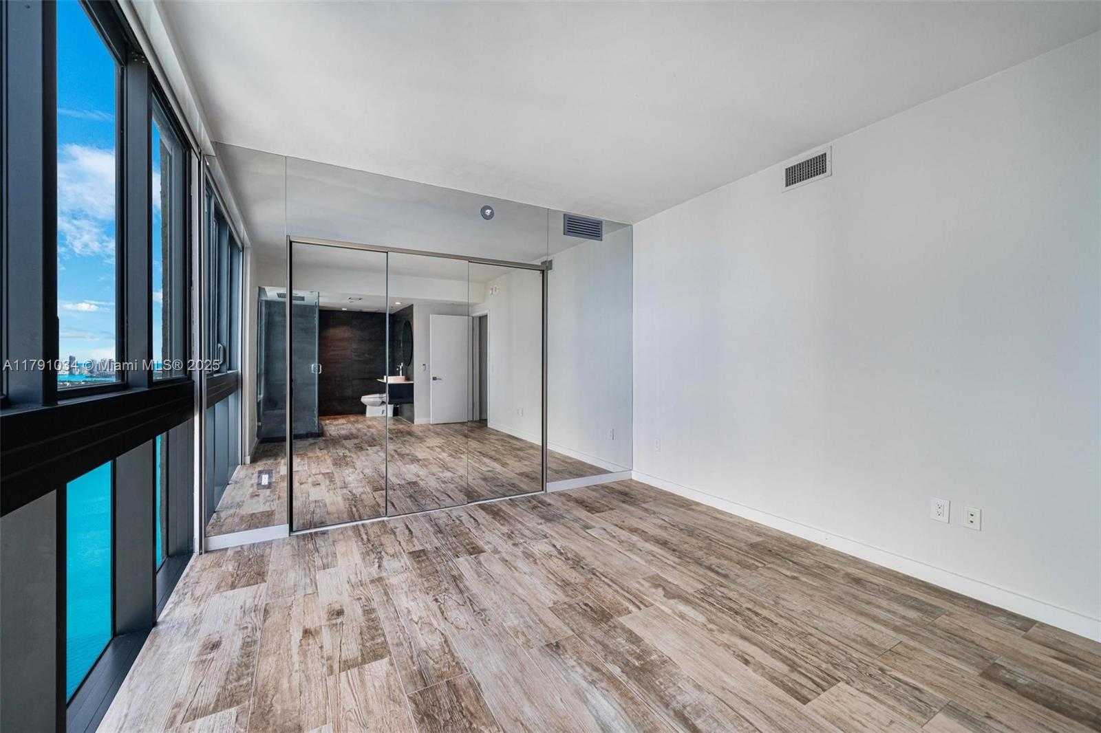 Small Image of 650 NORTH EAST 32ND ST #4407, Miami Number 23