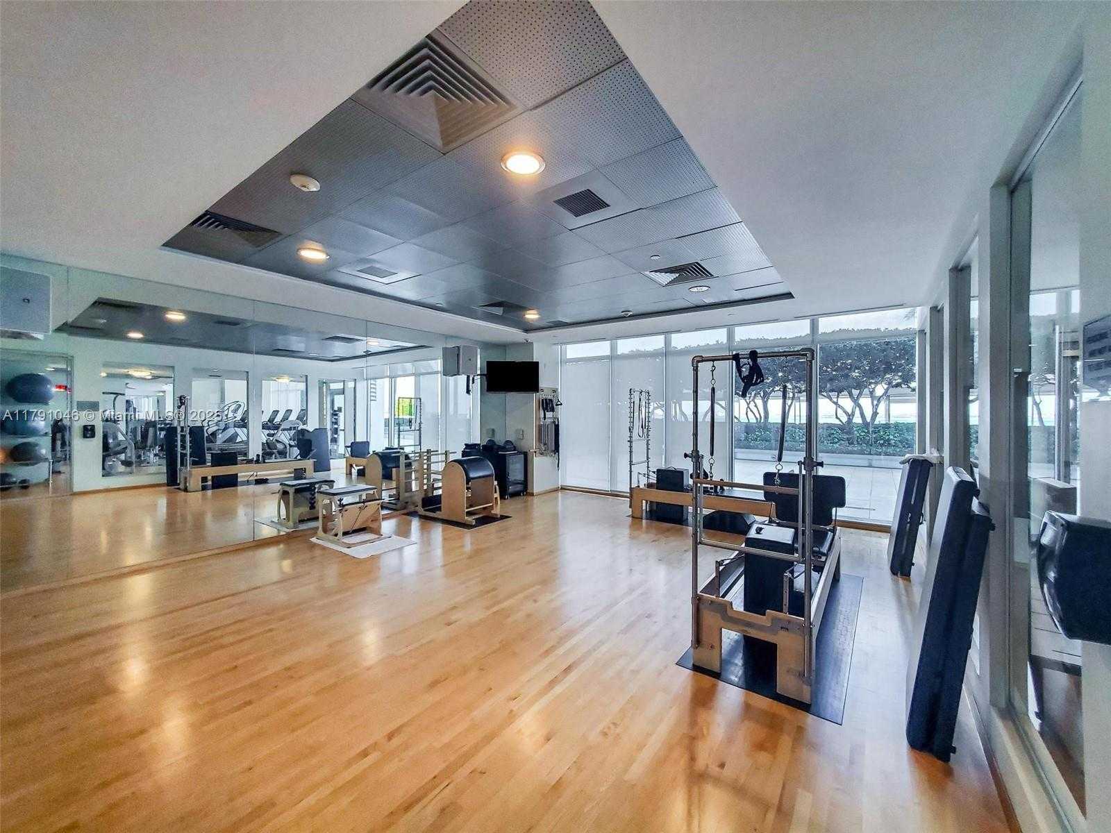 Small Image of 1331 BRICKELL BAY DR #3711, Miami Number 12