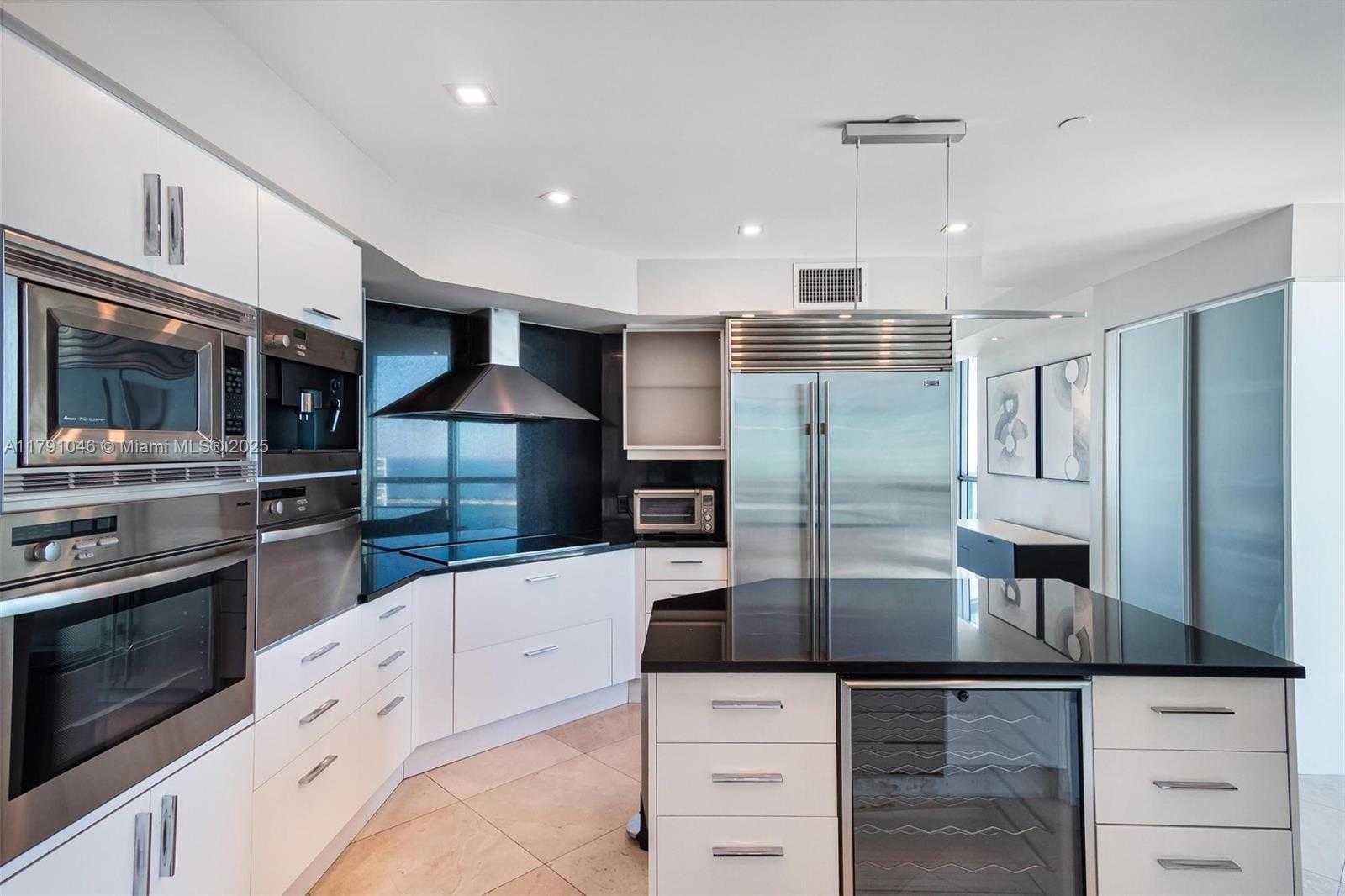 Small Image of 1331 BRICKELL BAY DR #3711, Miami Number 22