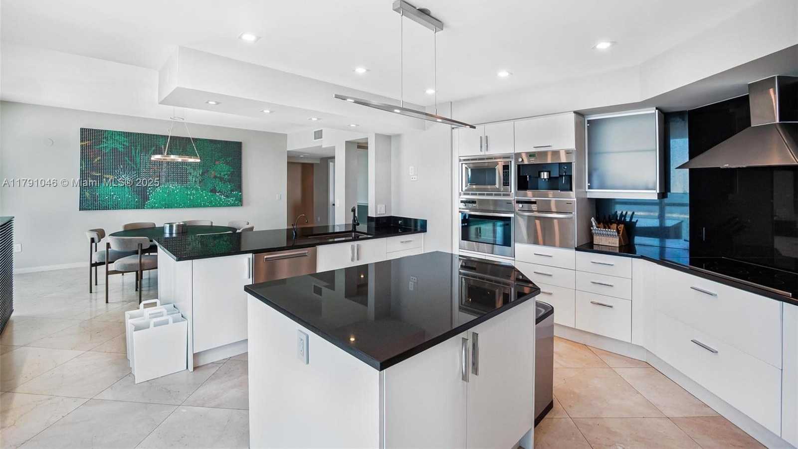 Small Image of 1331 BRICKELL BAY DR #3711, Miami Number 23