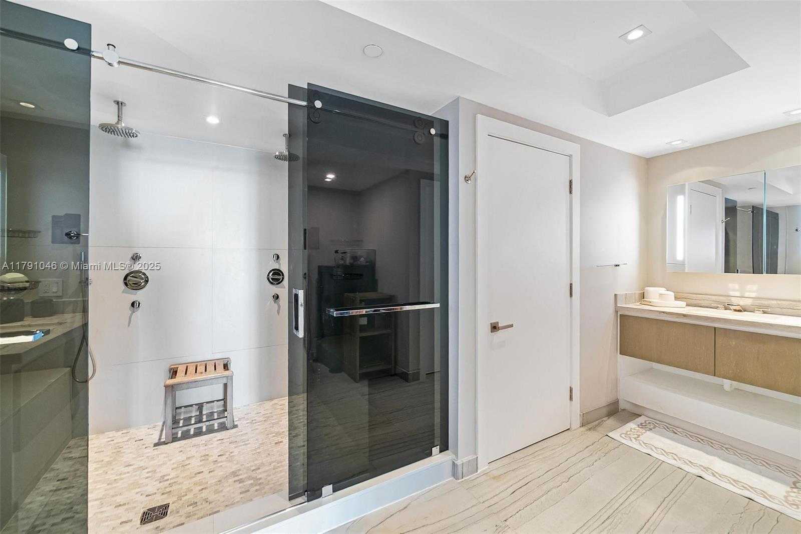 Small Image of 1331 BRICKELL BAY DR #3711, Miami Number 41