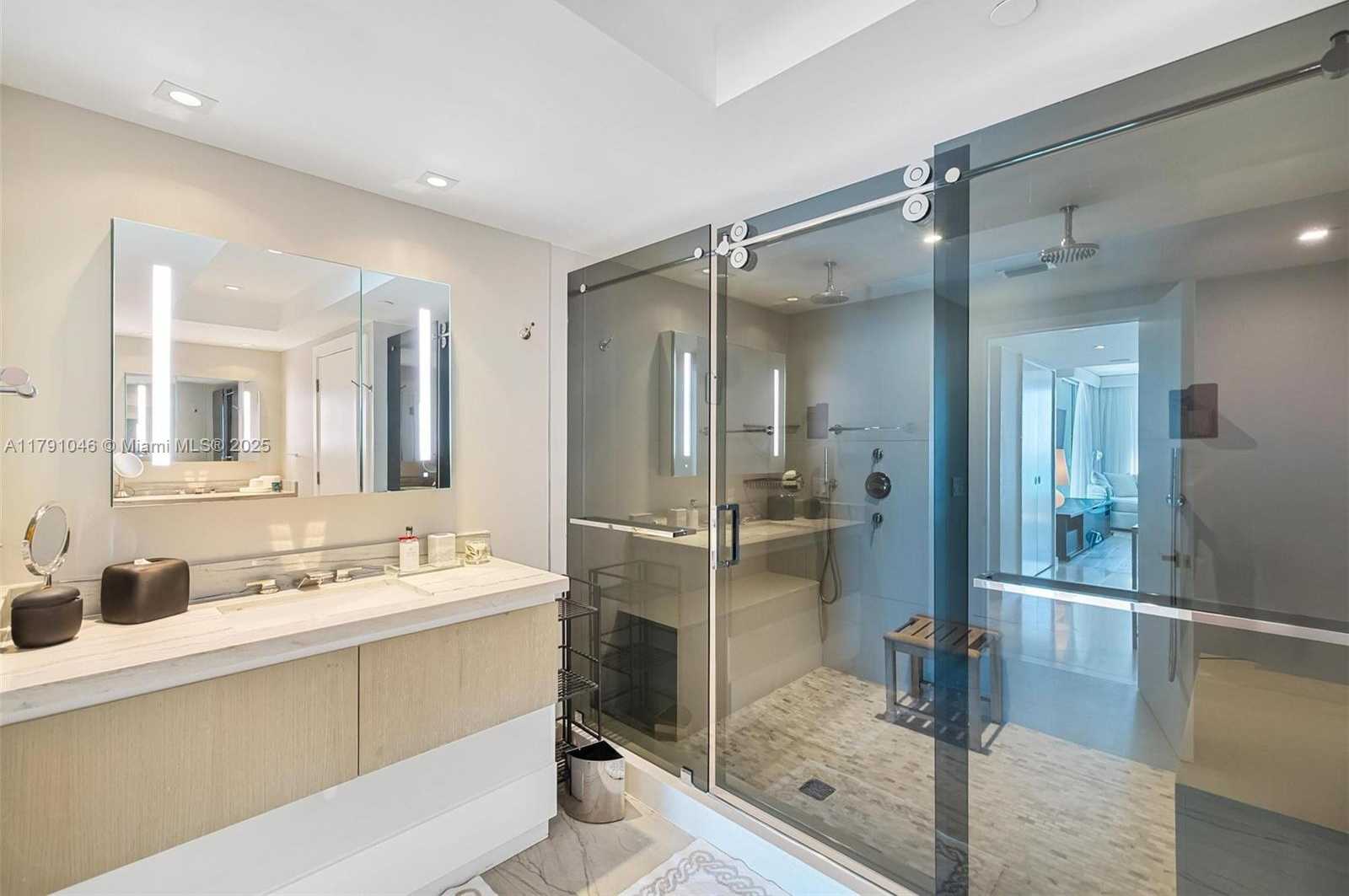 Small Image of 1331 BRICKELL BAY DR #3711, Miami Number 43