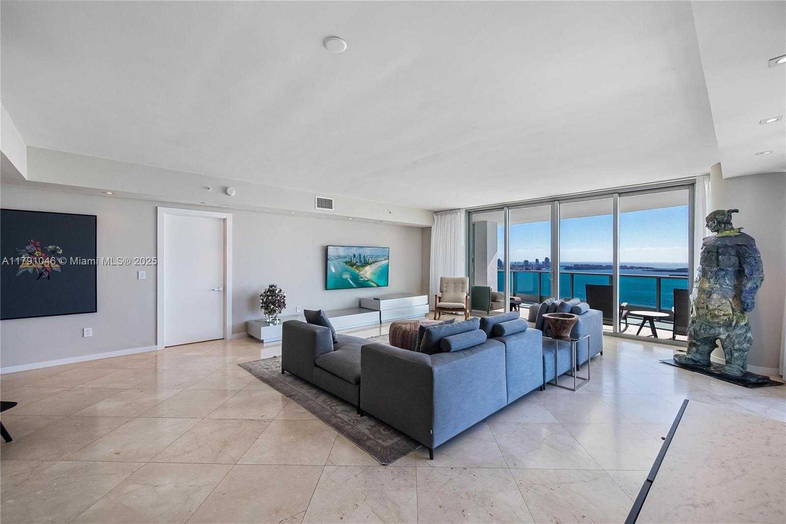 Small Image of 1331 BRICKELL BAY DR #3711, Miami Number 6
