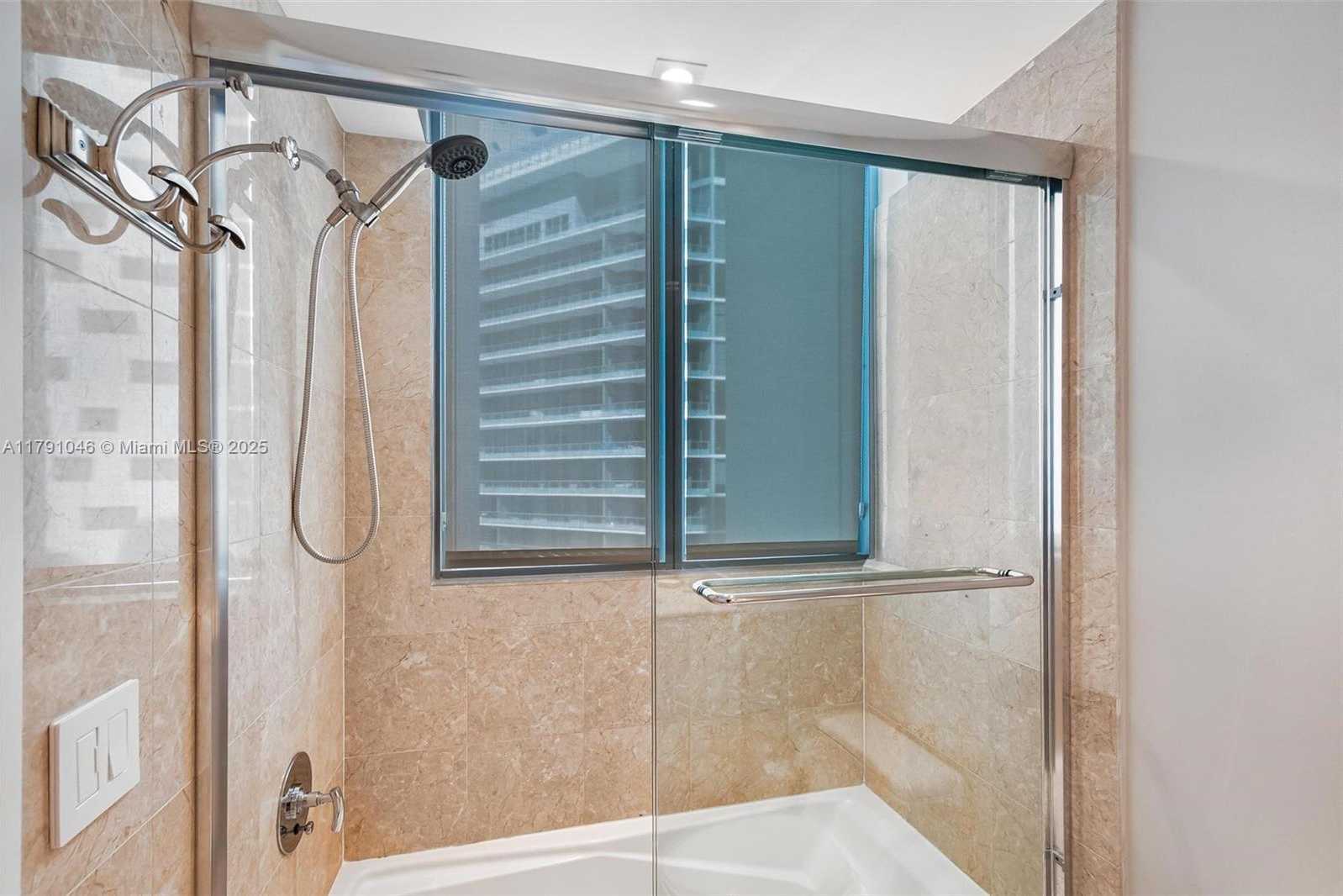 Small Image of 1331 BRICKELL BAY DR #3711, Miami Number 60