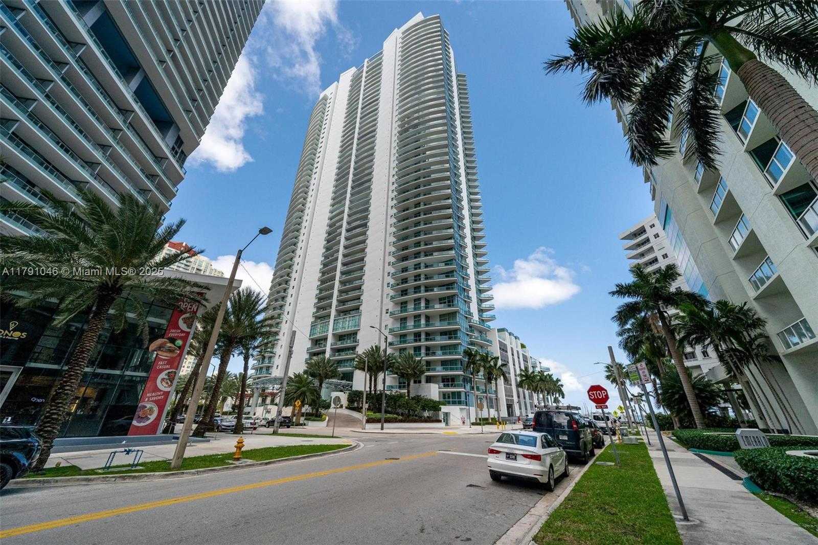 Small Image of 1331 BRICKELL BAY DR #3711, Miami Number 9