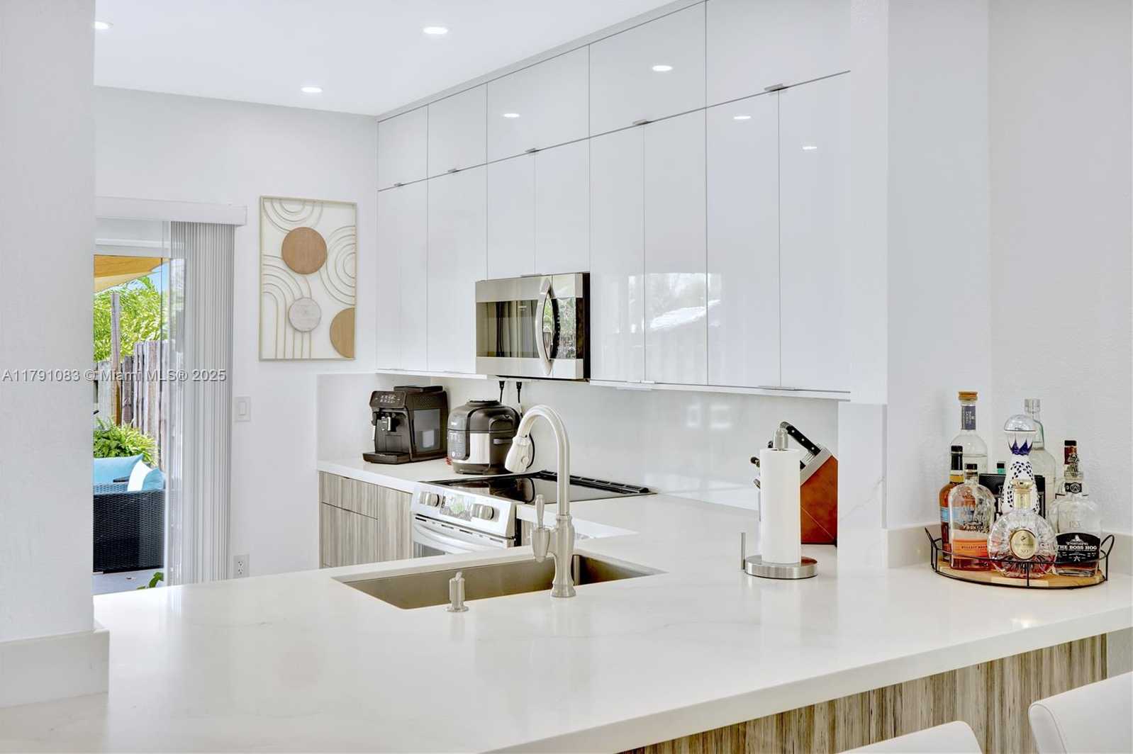 Small Image of 16922 SOUTH WEST 138TH CT, Miami Number 11