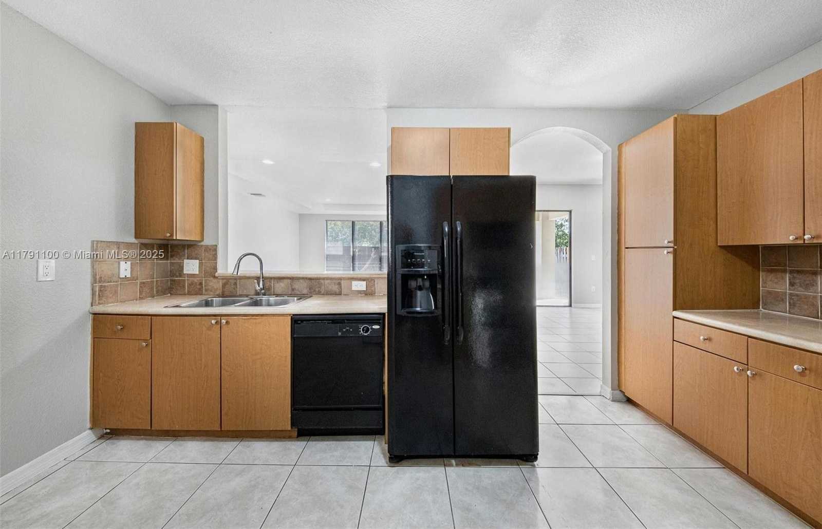 Small Image of 8904 SOUTH WEST 229TH ST, Cutler Bay Number 20
