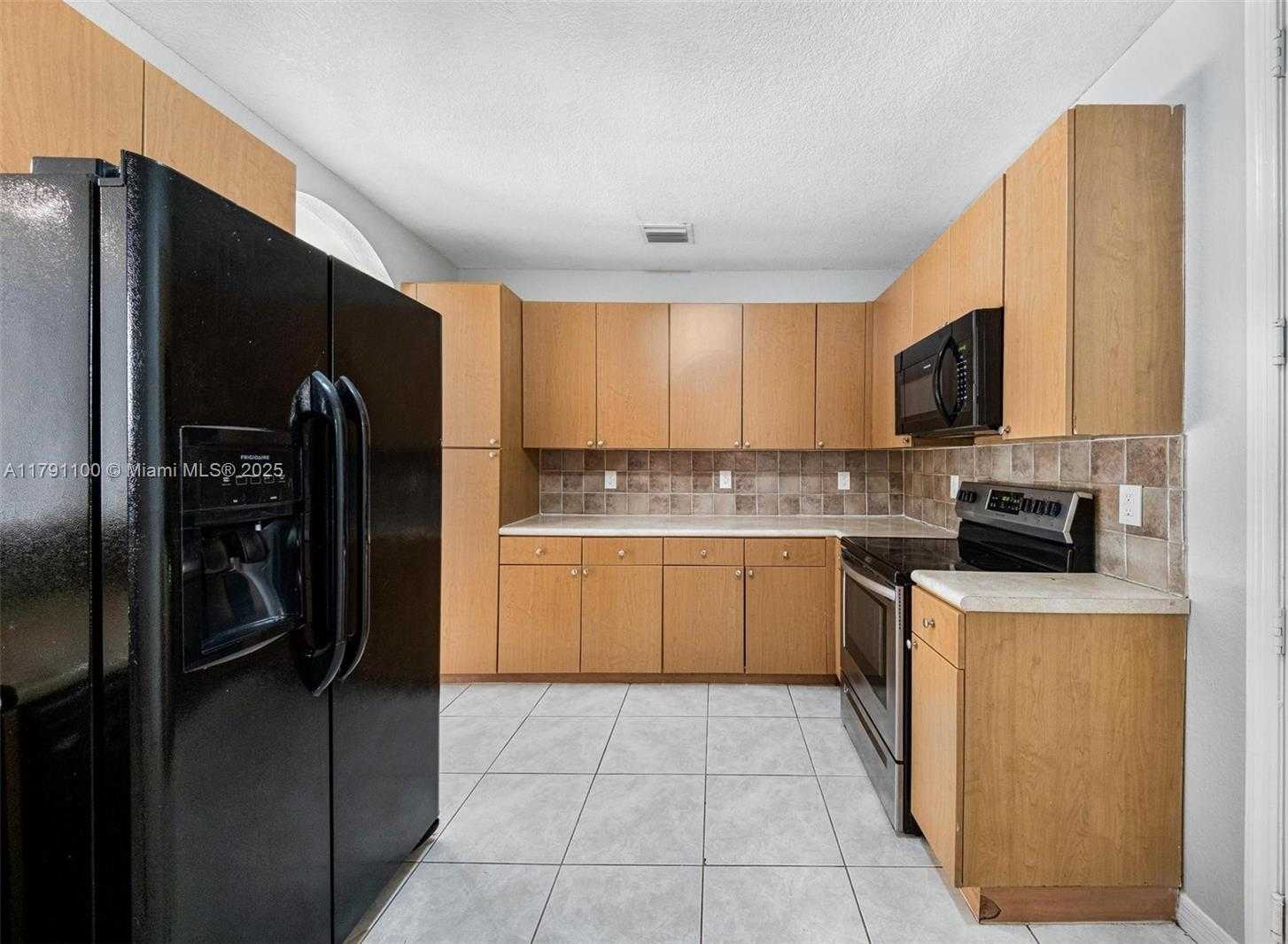 Small Image of 8904 SOUTH WEST 229TH ST, Cutler Bay Number 21
