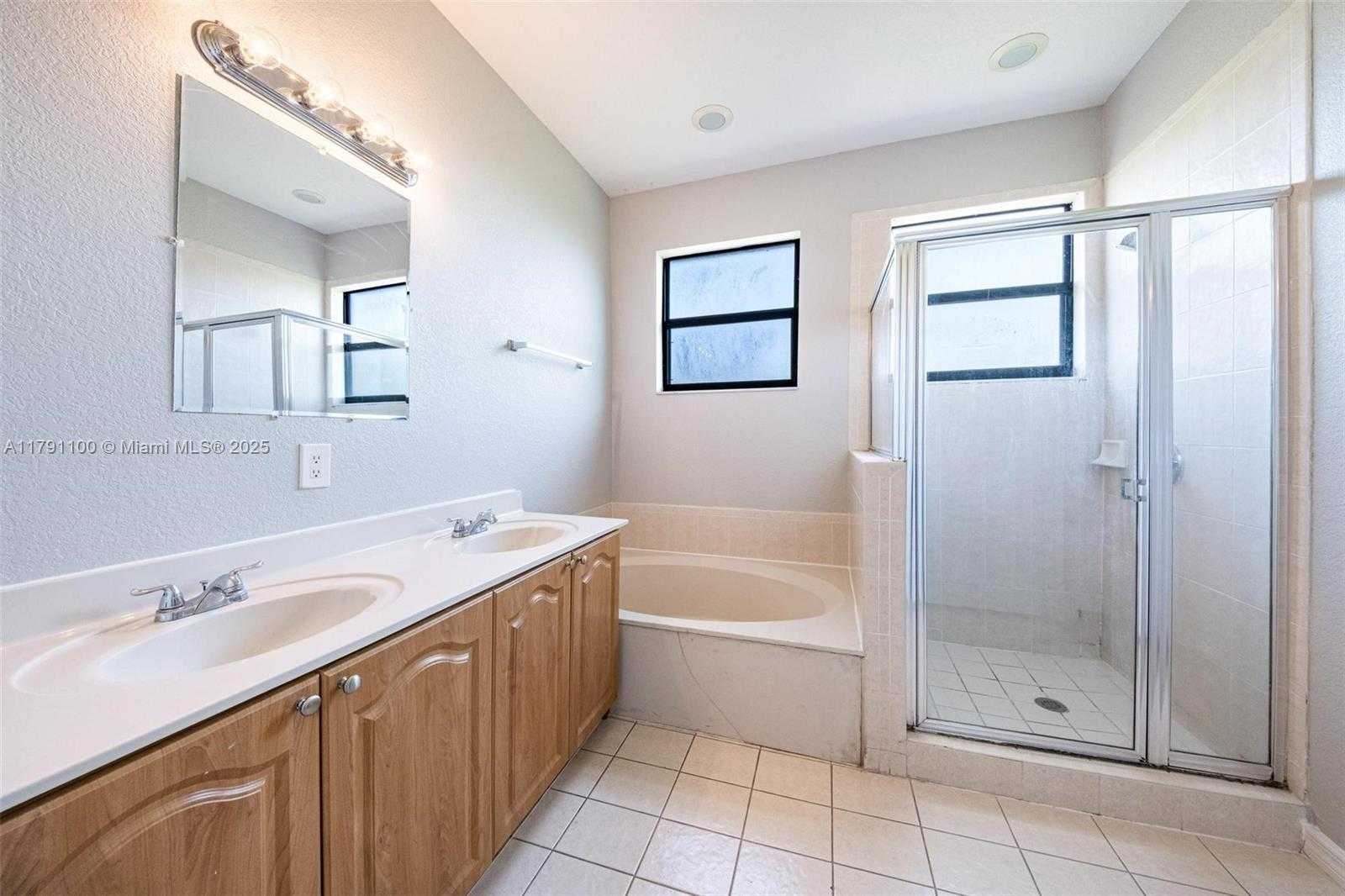 Small Image of 8904 SOUTH WEST 229TH ST, Cutler Bay Number 39