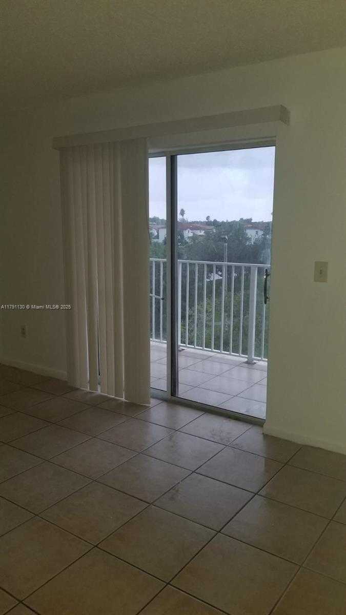 Small Image of 8240 SOUTH WEST 210TH ST #313, Cutler Bay Number 16