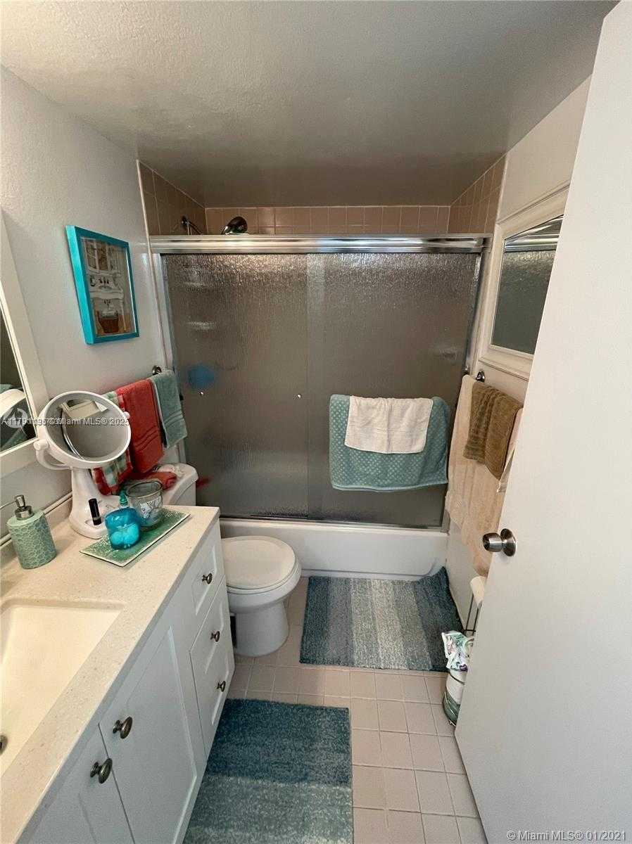 Small Image of 8240 SOUTH WEST 210TH ST #214, Cutler Bay Number 11