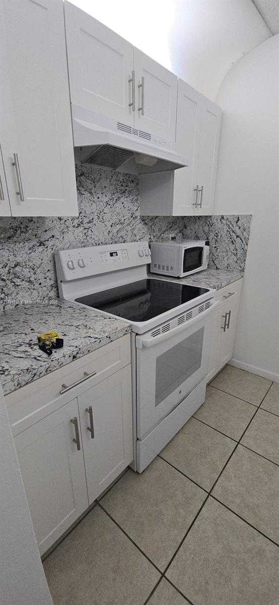 Small Image of 8240 SOUTH WEST 210TH ST #214, Cutler Bay Number 13