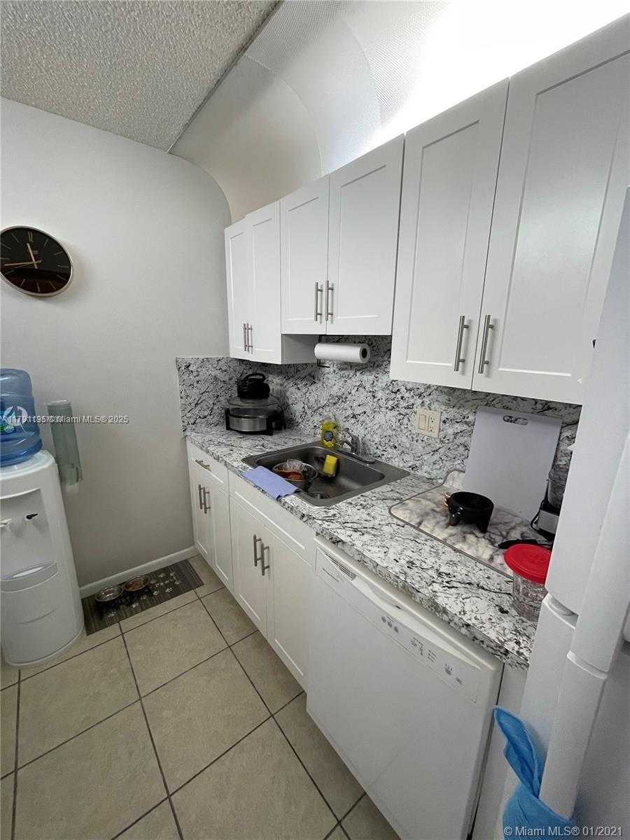 Small Image of 8240 SOUTH WEST 210TH ST #214, Cutler Bay Number 6