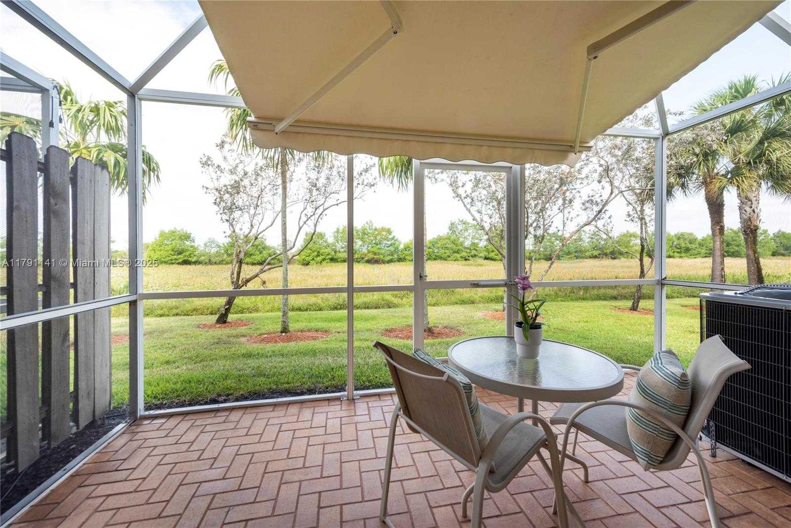 Small Image of 2475 CORDOBA BND, Weston Number 14