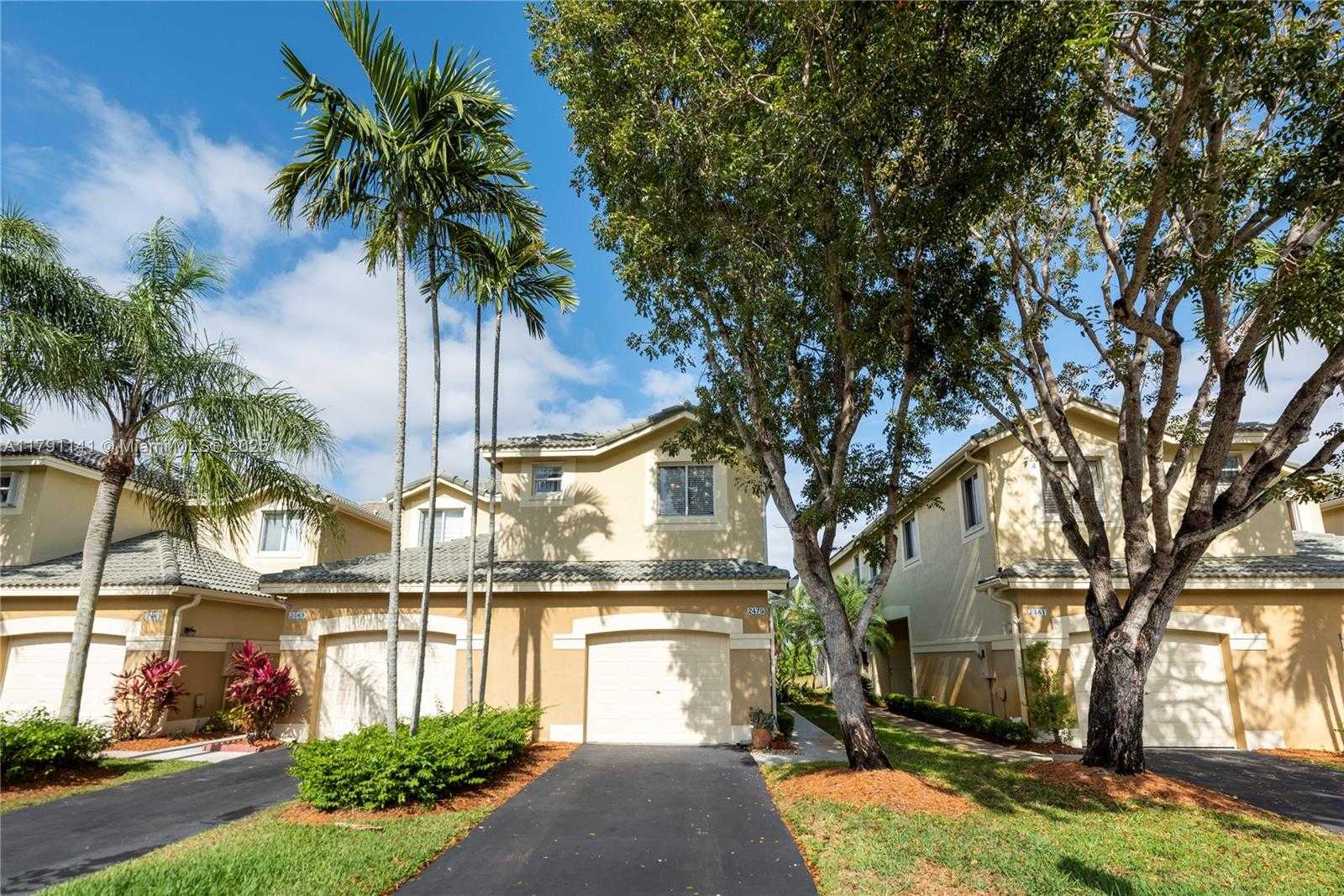 Small Image of 2475 CORDOBA BND, Weston Number 2