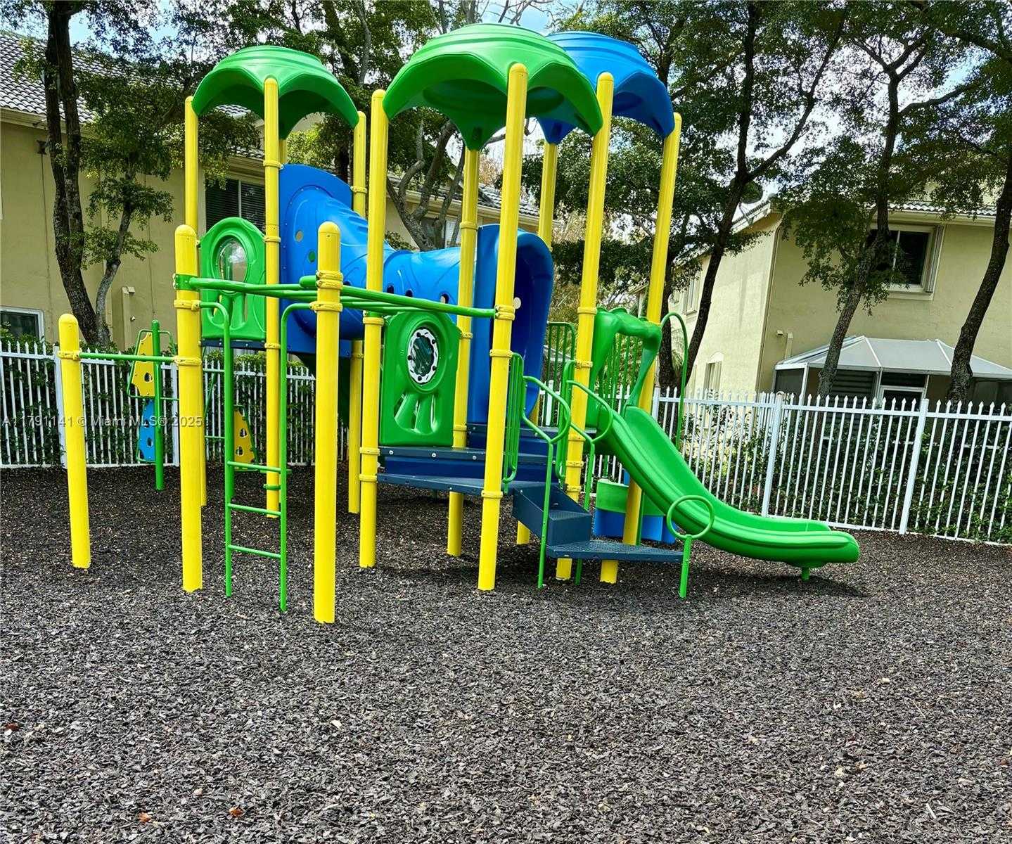 Small Image of 2475 CORDOBA BND, Weston Number 32