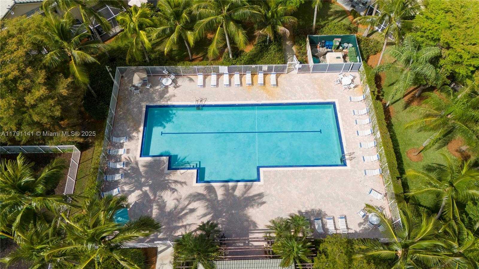 Small Image of 2475 CORDOBA BND, Weston Number 34