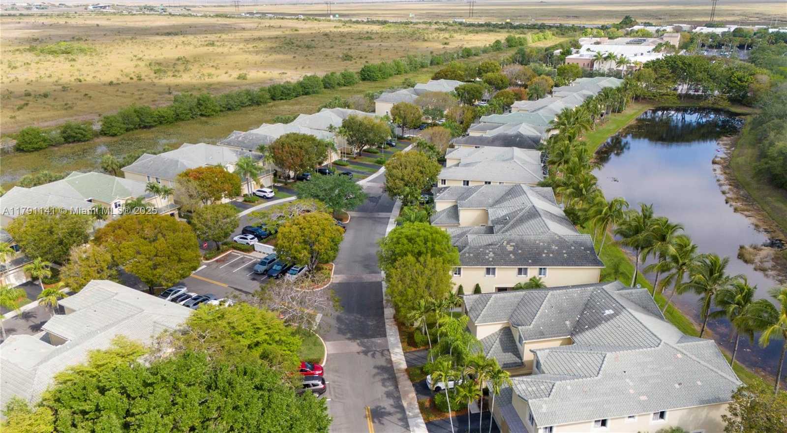 Small Image of 2475 CORDOBA BND, Weston Number 36