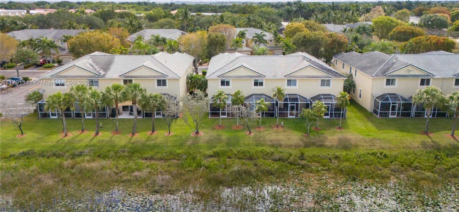 Small Image of 2475 CORDOBA BND, Weston Number 39