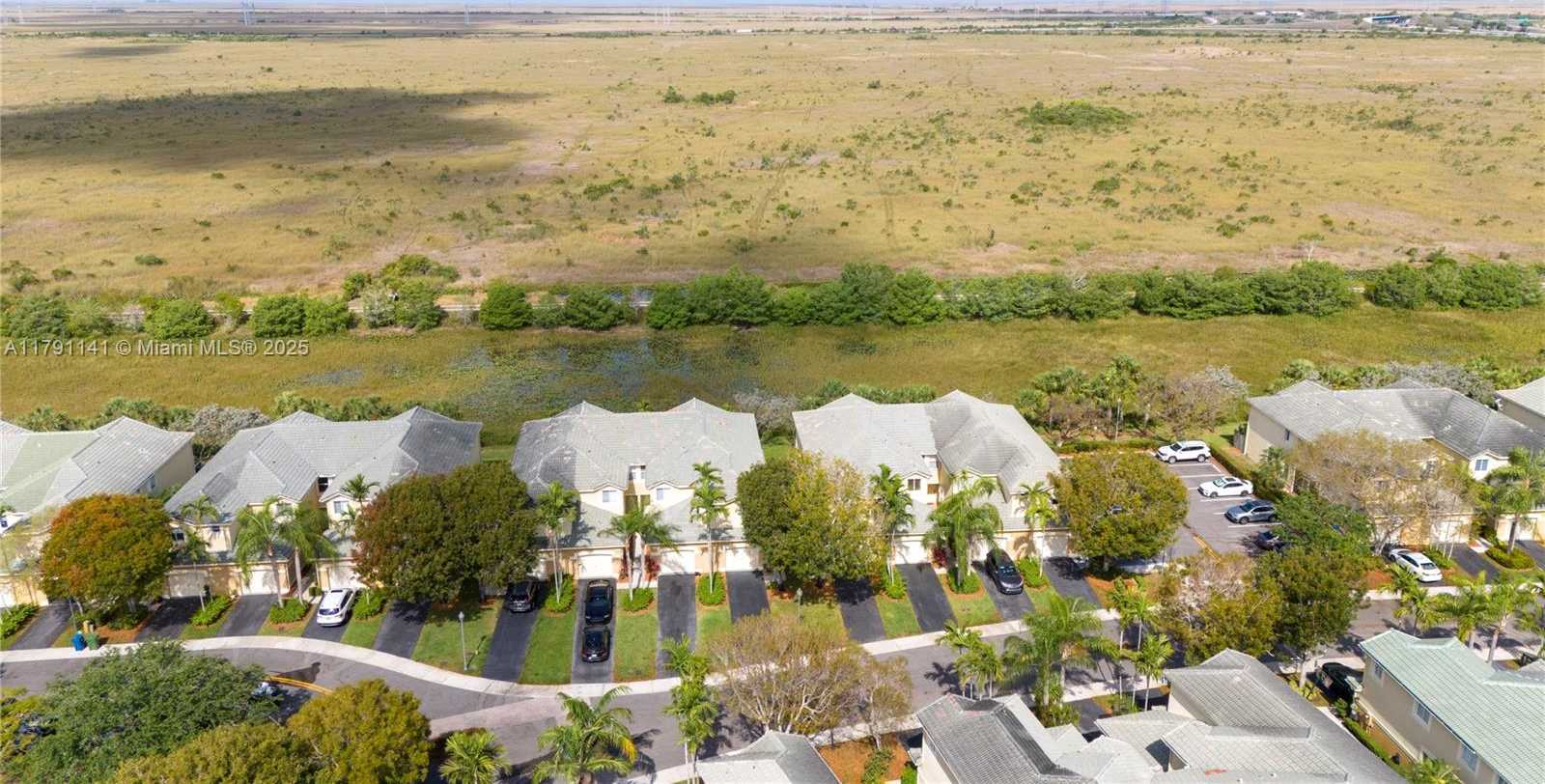 Small Image of 2475 CORDOBA BND, Weston Number 41
