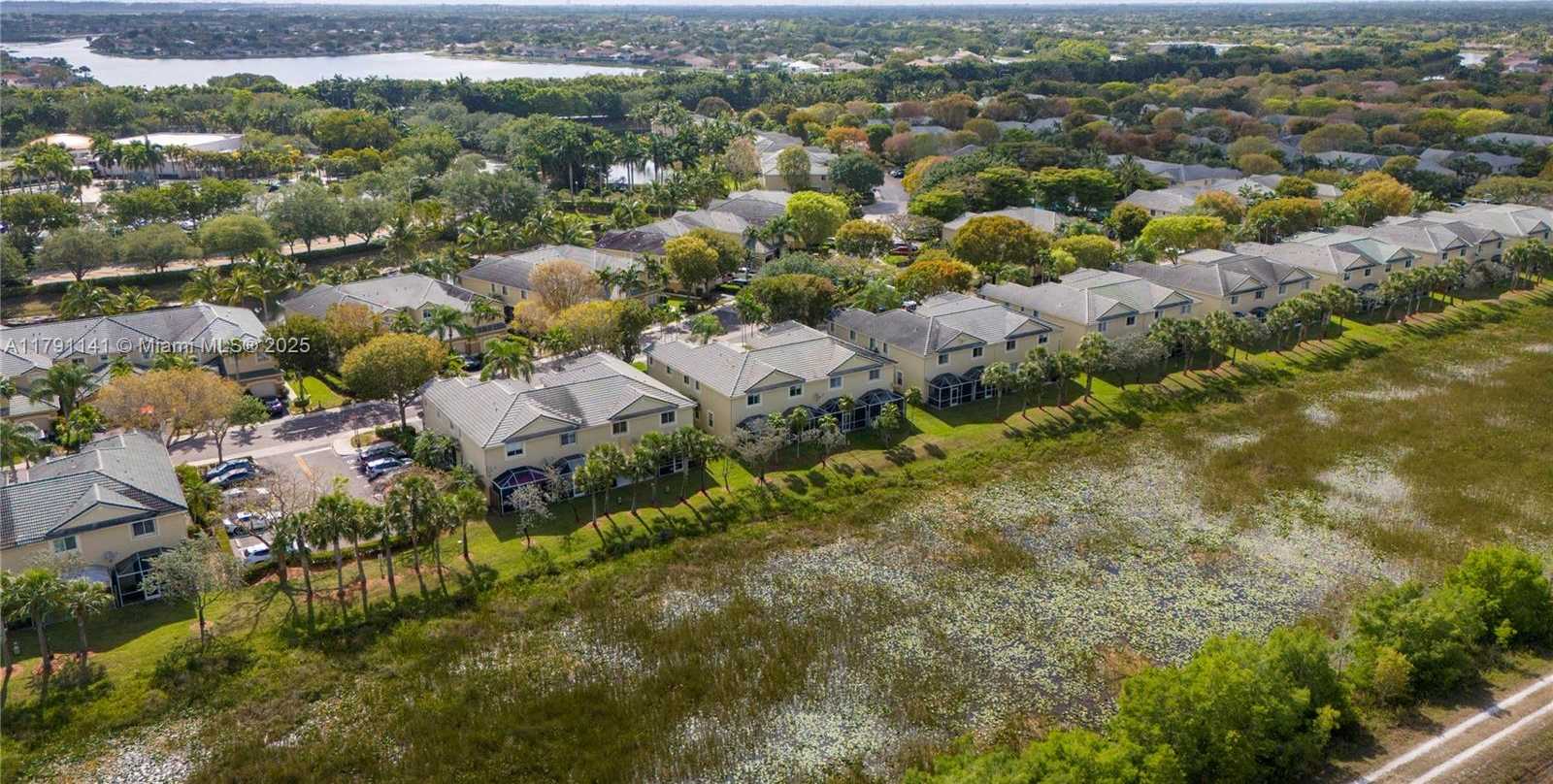 Small Image of 2475 CORDOBA BND, Weston Number 46
