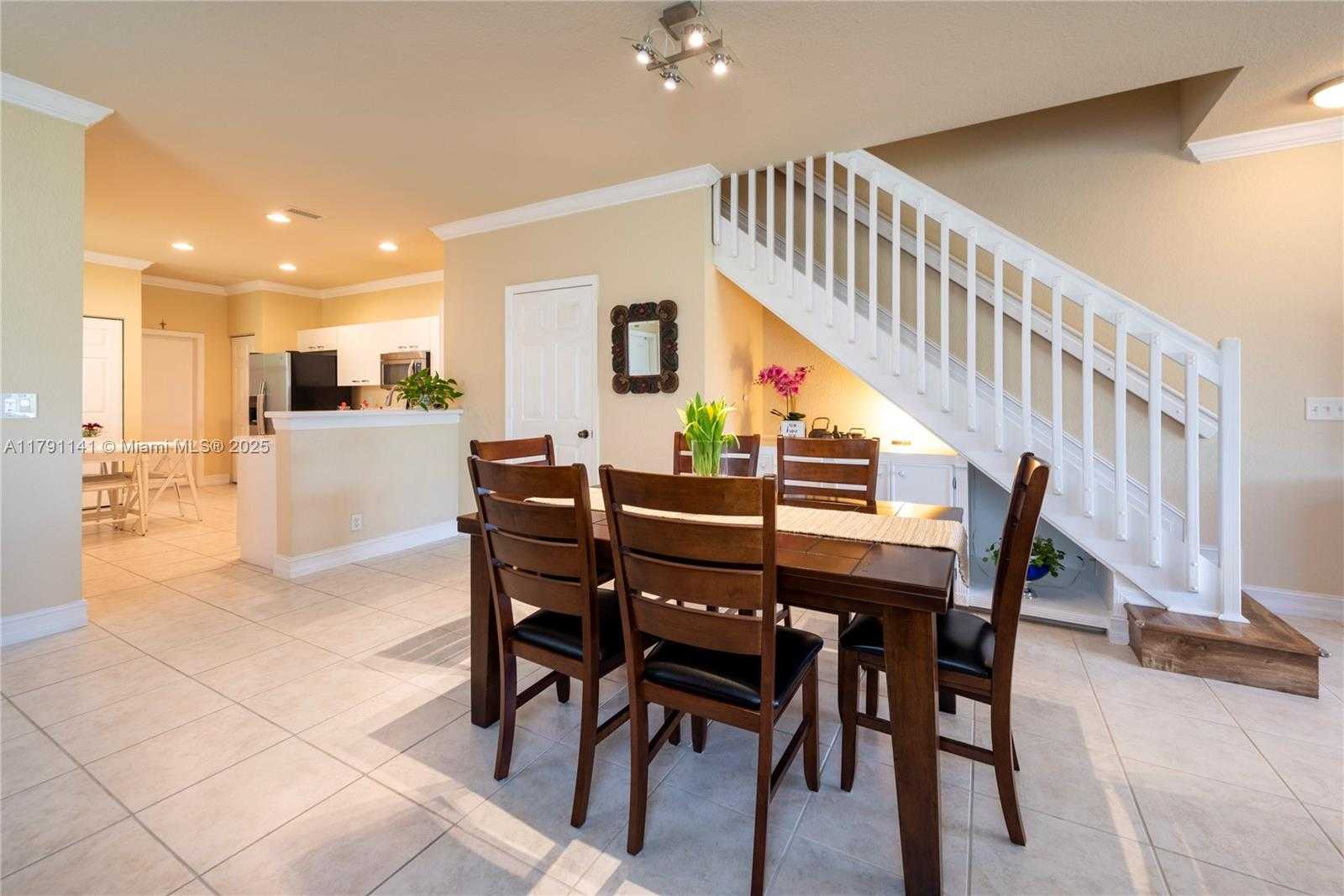 Small Image of 2475 CORDOBA BND, Weston Number 5