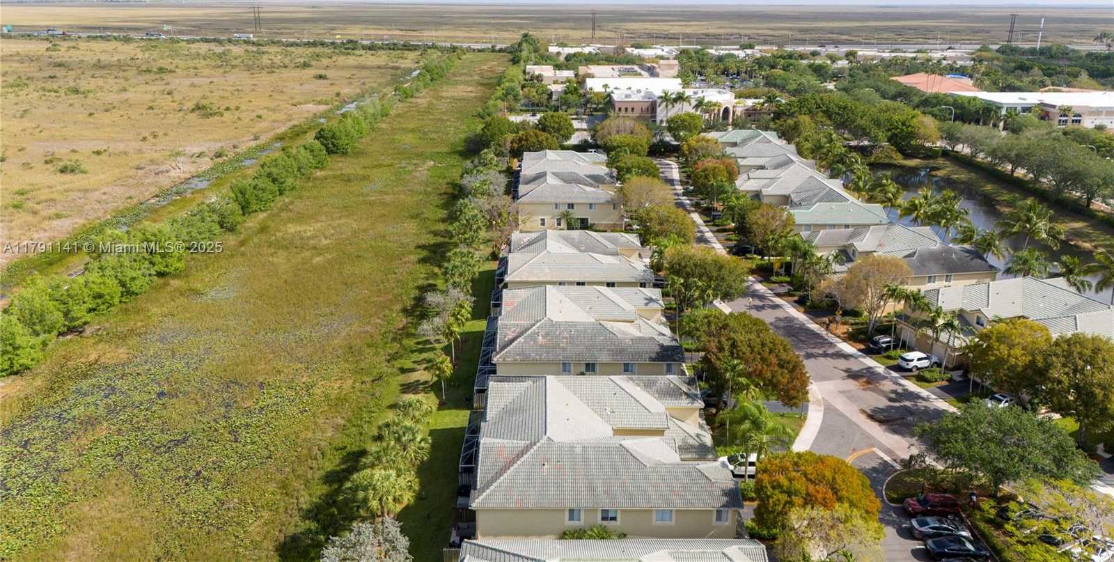 Small Image of 2475 CORDOBA BND, Weston Number 50