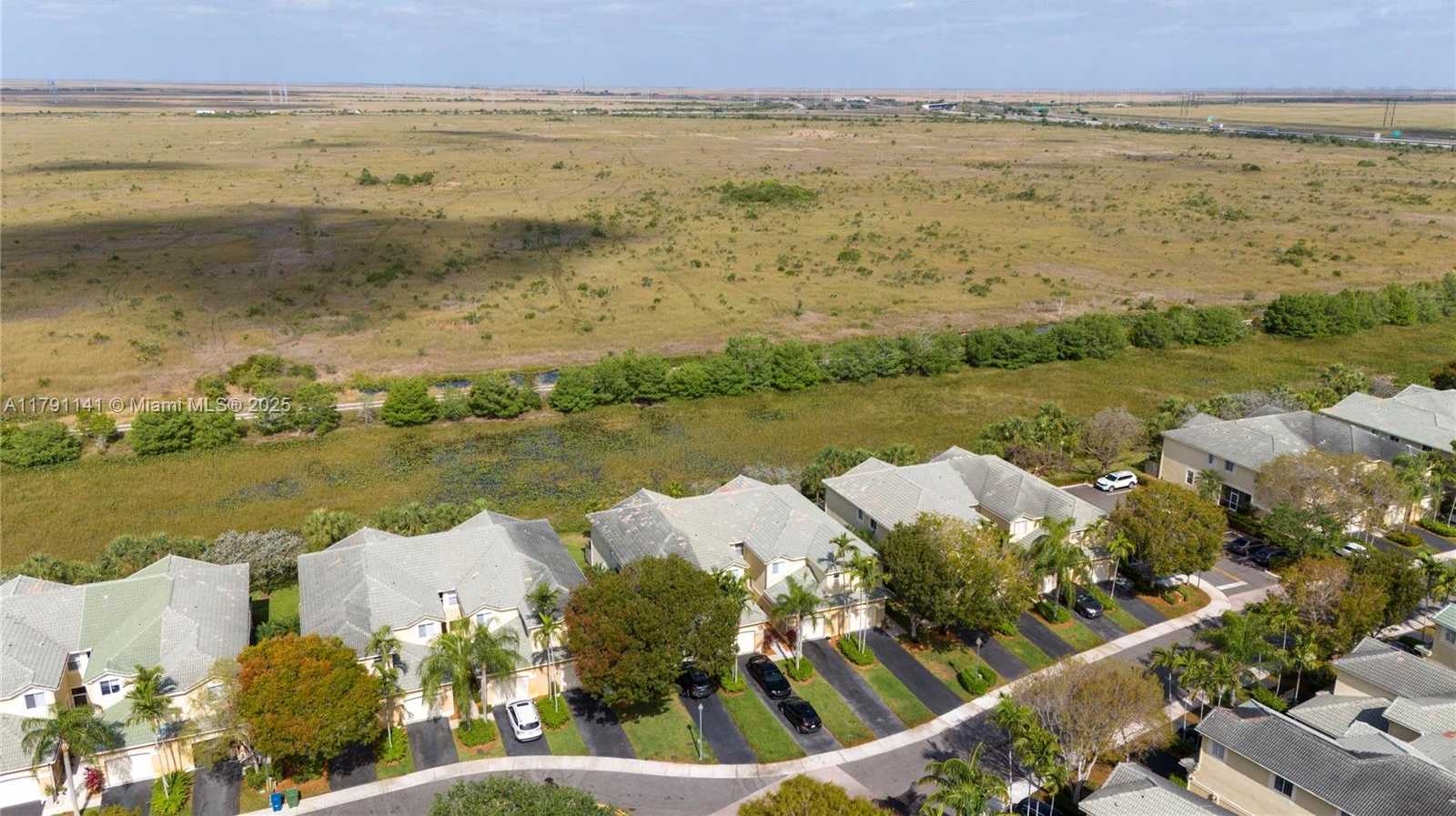 Small Image of 2475 CORDOBA BND, Weston Number 52