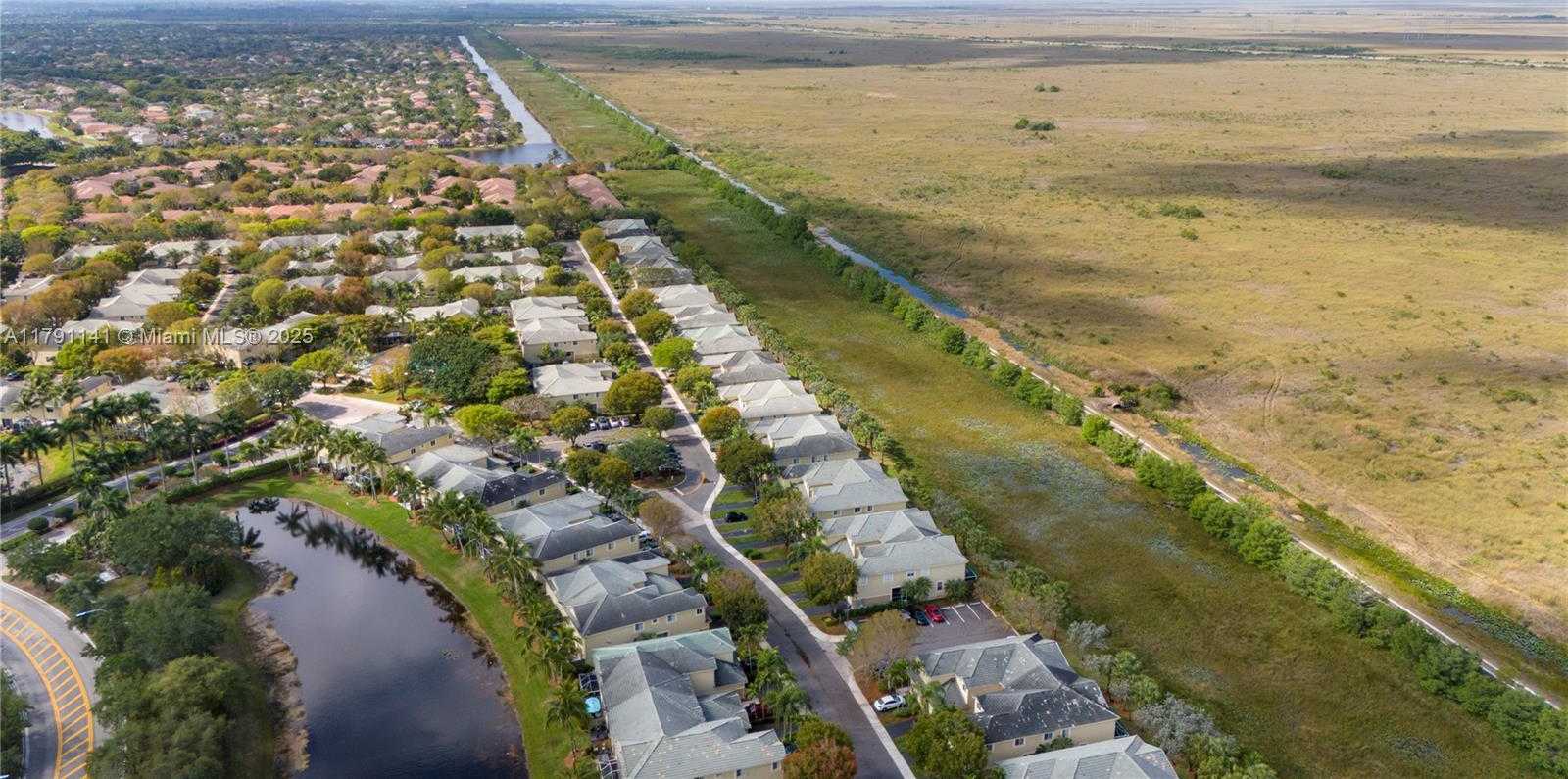 Small Image of 2475 CORDOBA BND, Weston Number 57