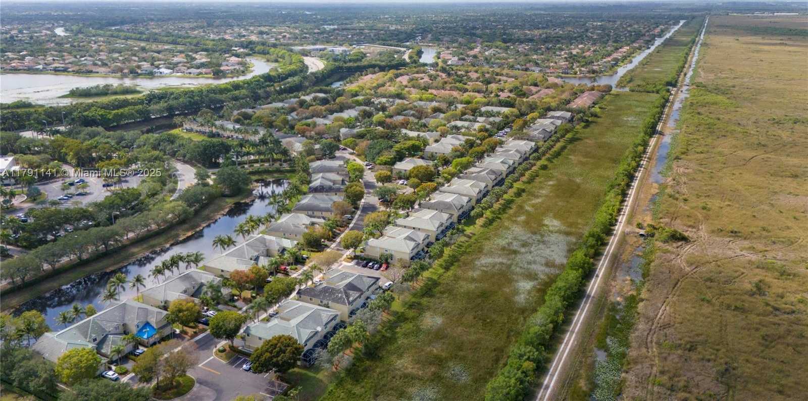 Small Image of 2475 CORDOBA BND, Weston Number 59