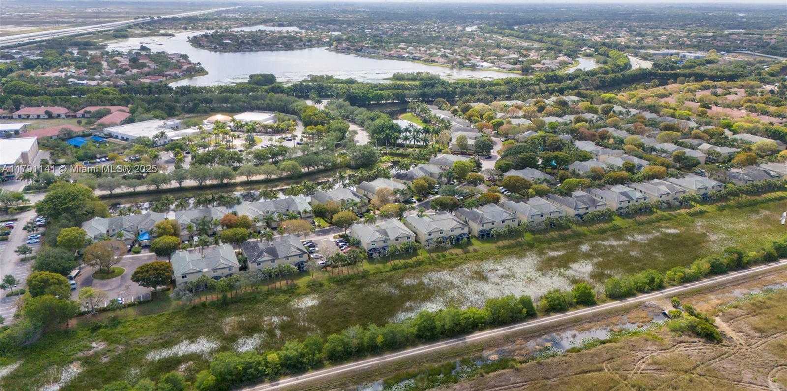Small Image of 2475 CORDOBA BND, Weston Number 61