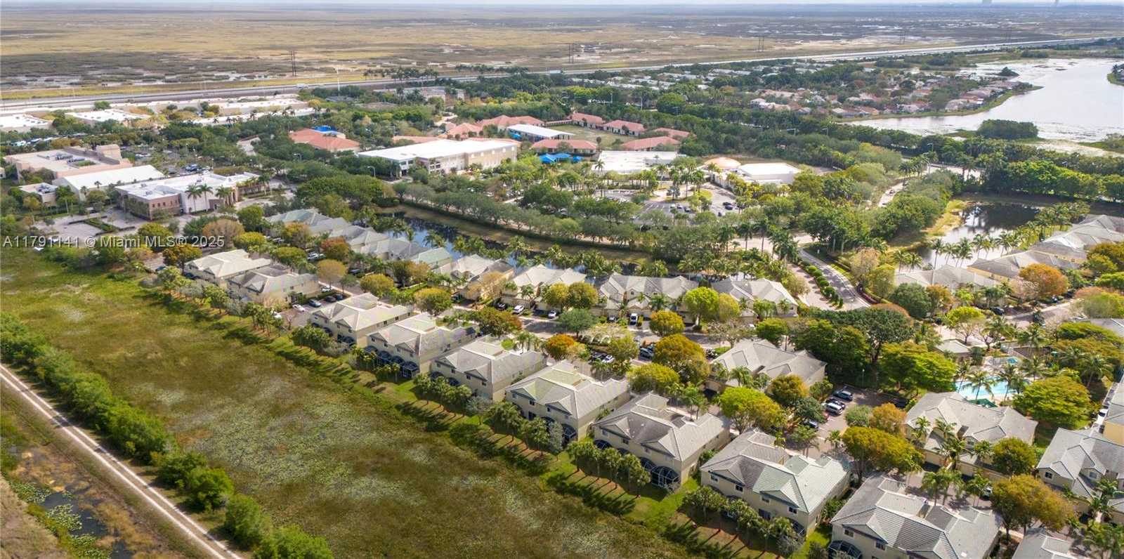 Small Image of 2475 CORDOBA BND, Weston Number 64