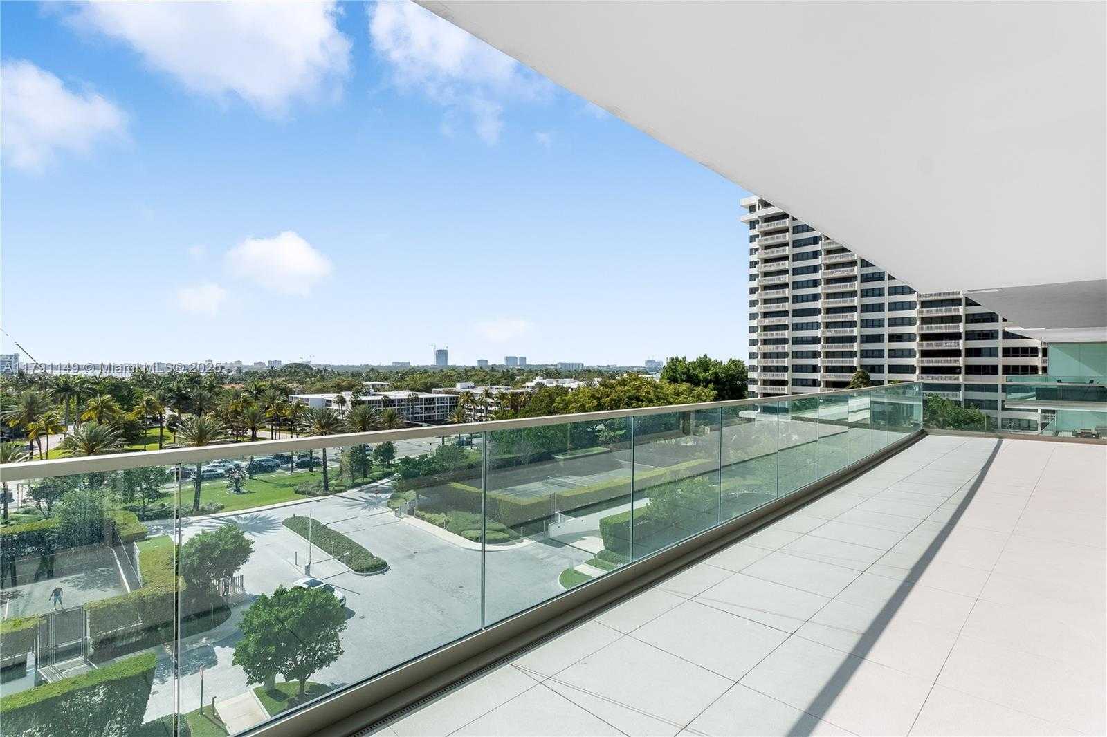 Small Image of 10201 COLLINS AVE #605, Bal Harbour Number 2