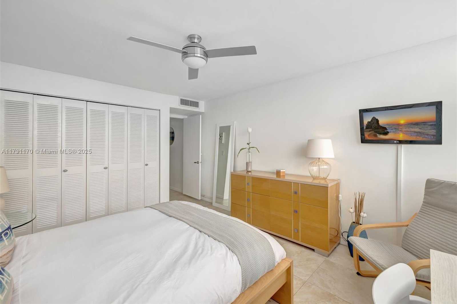 Small Image of 1400 SOUTH OCEAN DR #1001, Hollywood Number 16