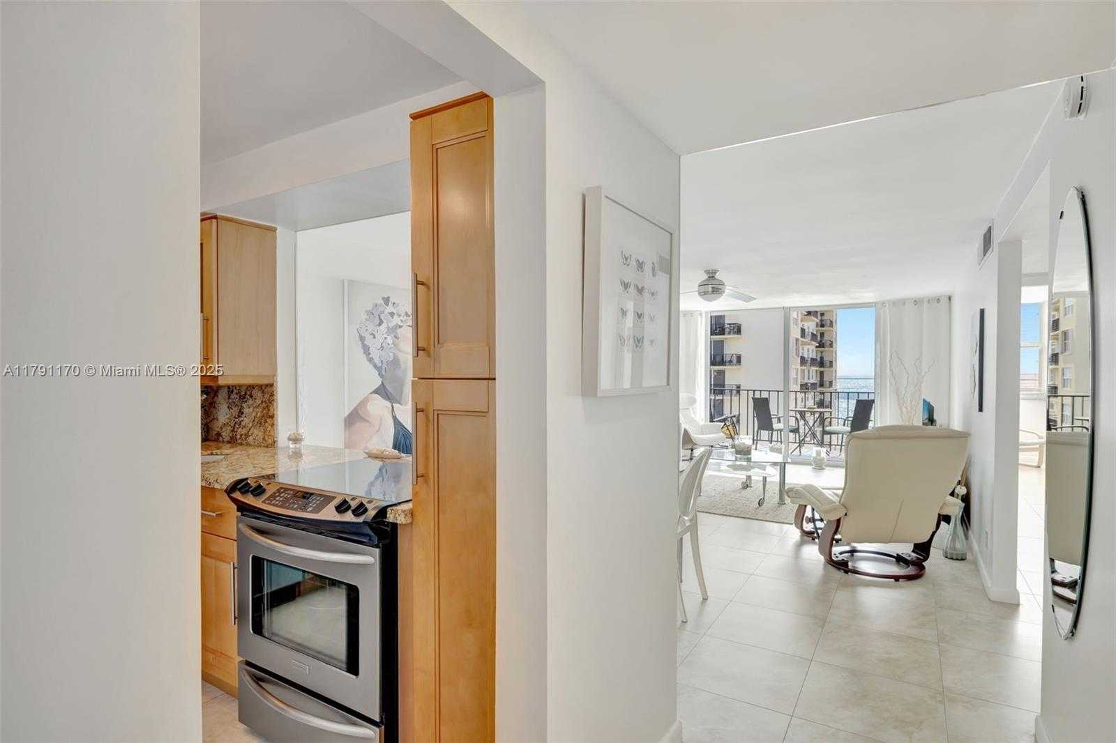 Small Image of 1400 SOUTH OCEAN DR #1001, Hollywood Number 8