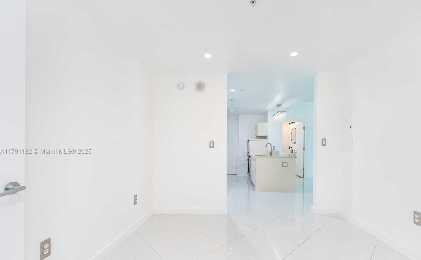 Small Image of 1900 NORTH BAYSHORE DR #2816, Miami Number 13