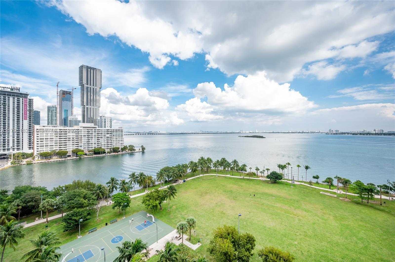 Small Image of 1900 NORTH BAYSHORE DR #2816, Miami Number 35