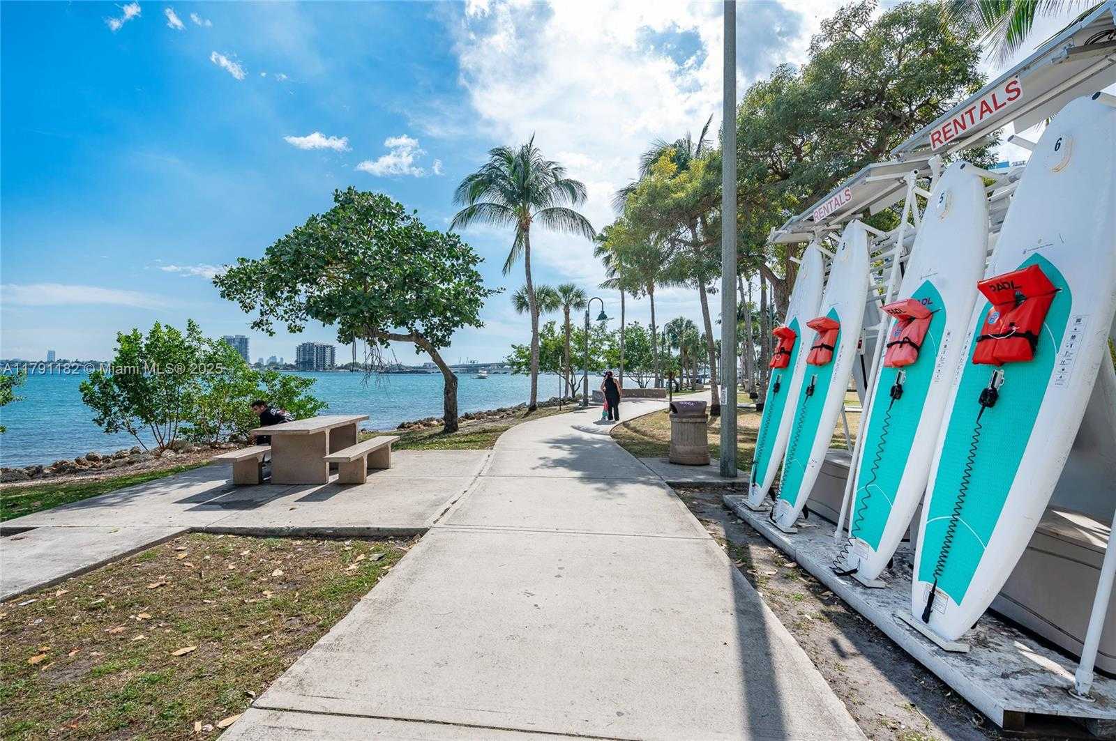 Small Image of 1900 NORTH BAYSHORE DR #2816, Miami Number 46