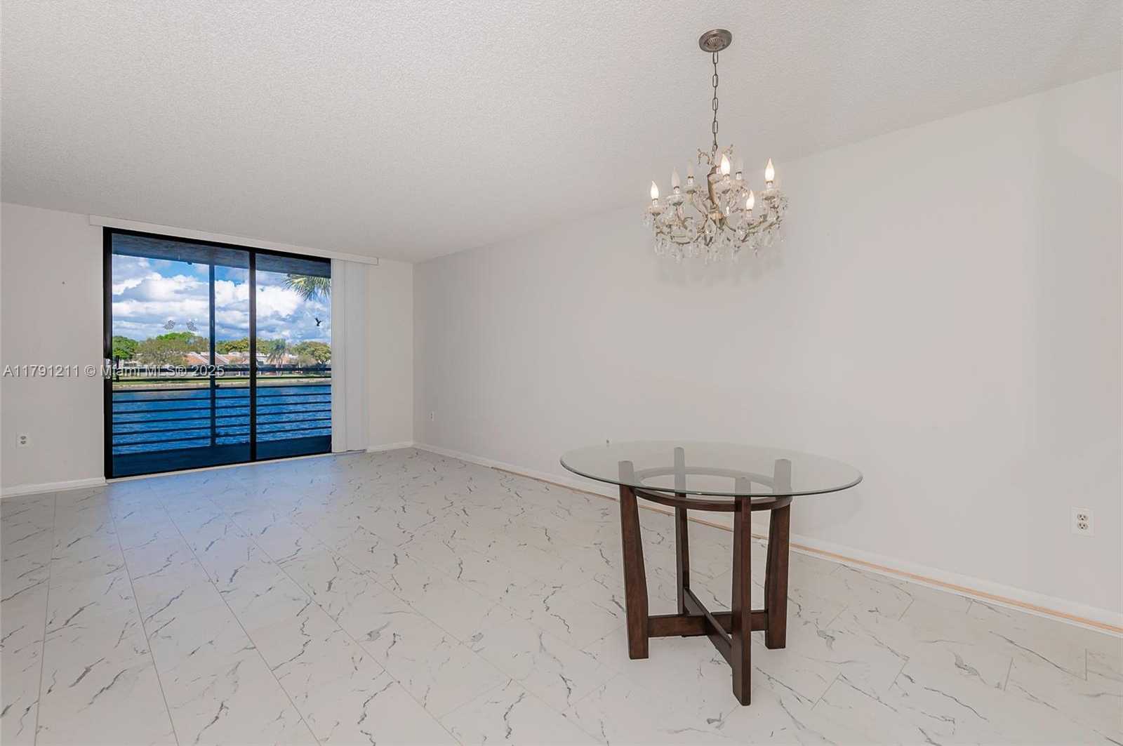 Small Image of 1100 COLONY POINT CIR #208, Pembroke Pines Number 3