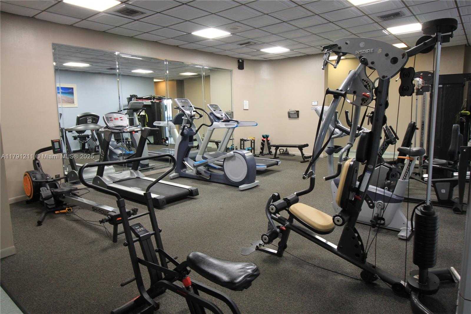 Small Image of 1100 COLONY POINT CIR #208, Pembroke Pines Number 32